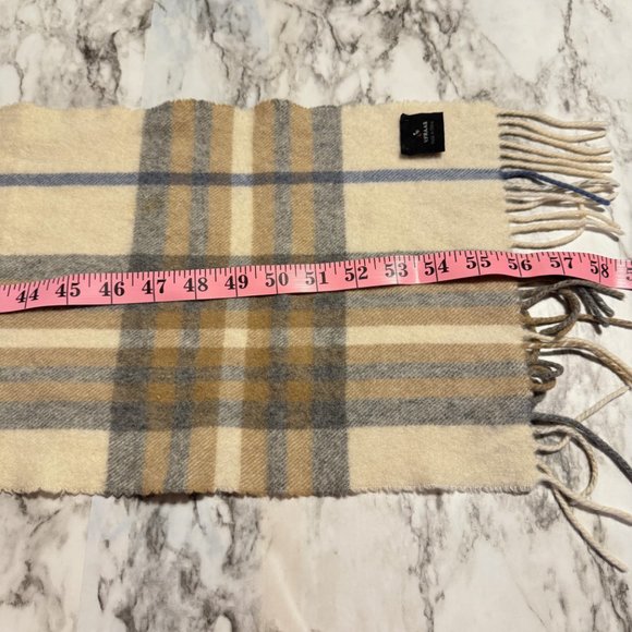 V. FRAAS 100% Cashmere Plaid Scarf - Picture 5 of 10